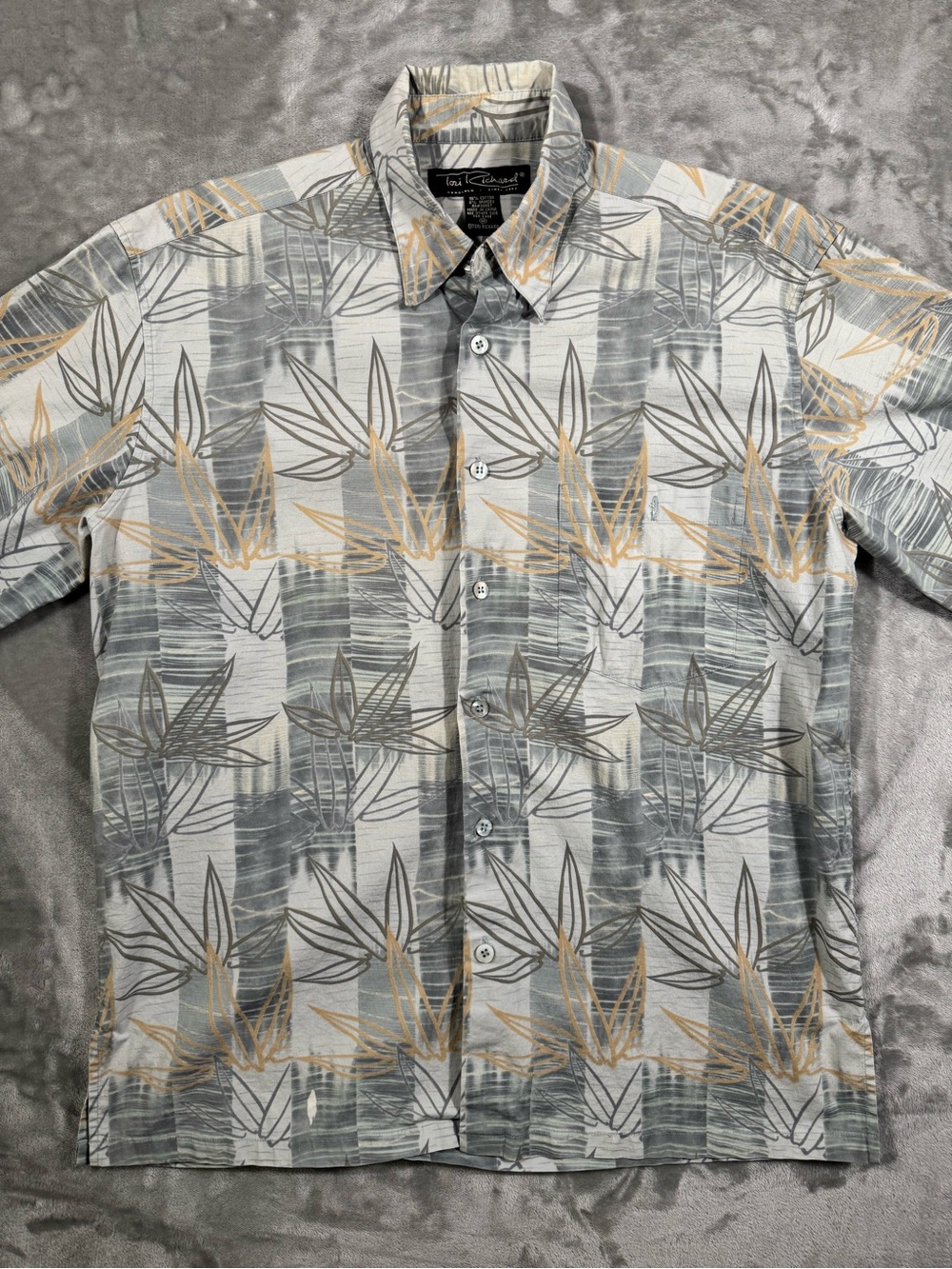Tori Richard Shirt Mens Medium Hawaiian Cotton USA Beach Resort